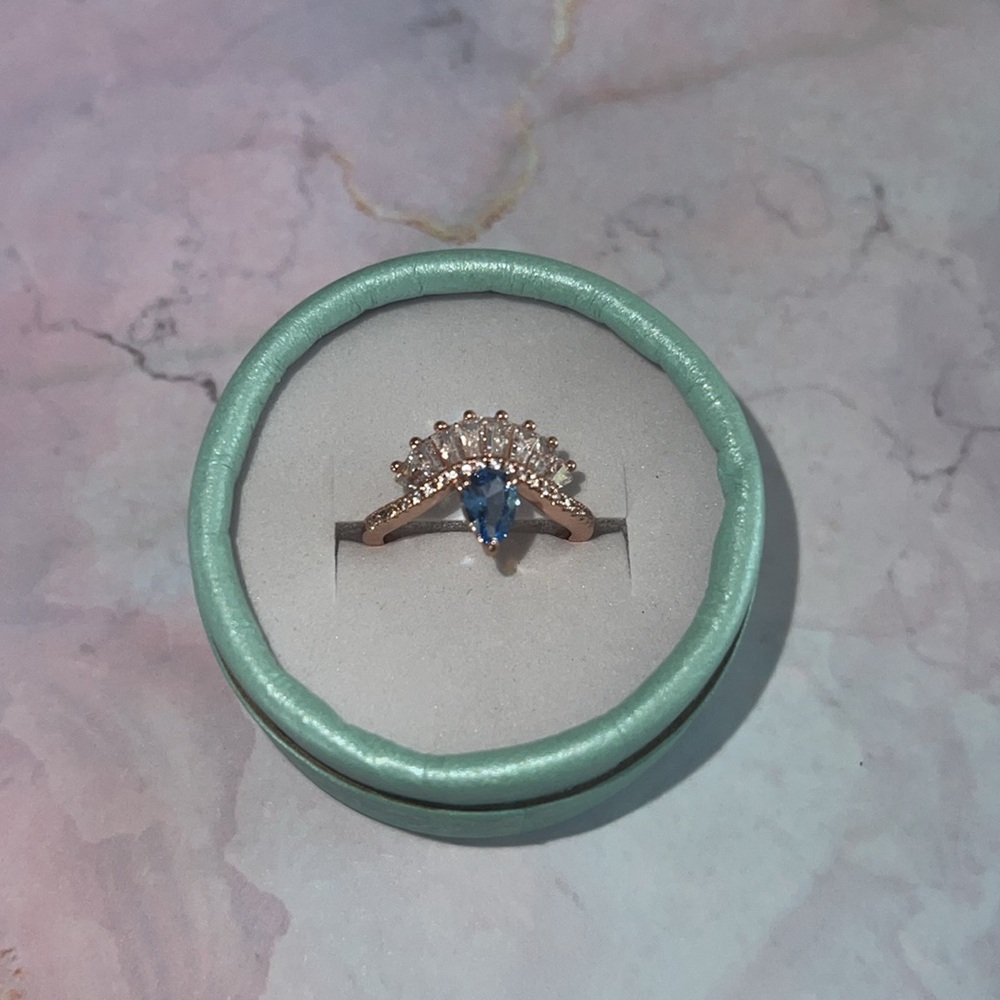 RBP 4154 Endearing Love Lab Created Swiss Topaz Materials: Sz 8
